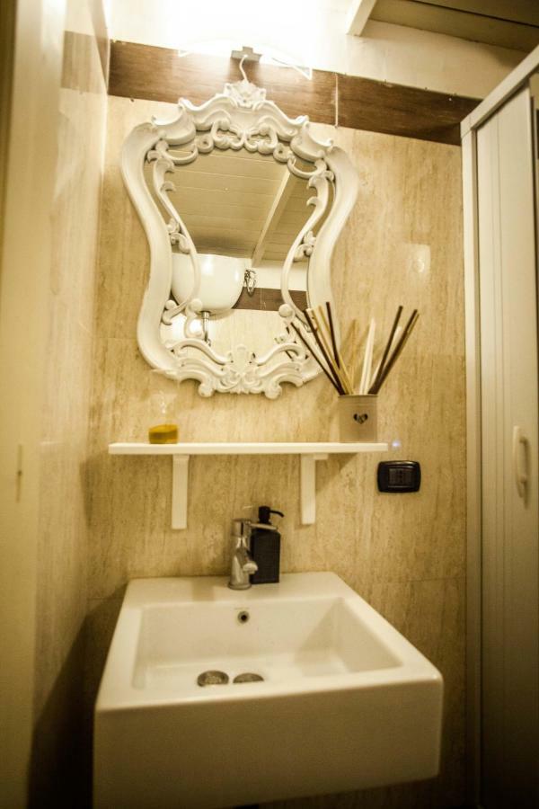 Suite Re Riccardo Caserte Extérieur photo