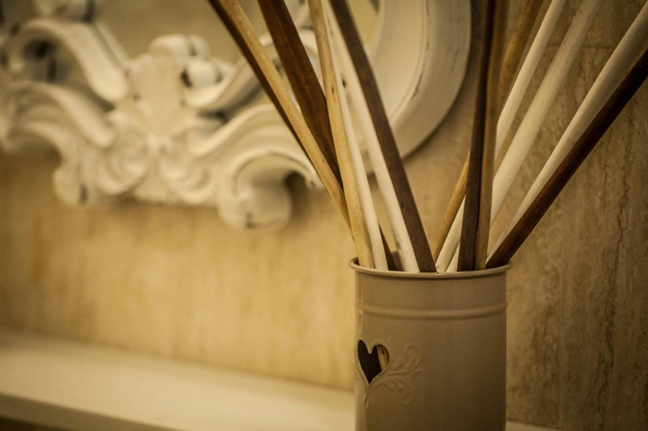 Suite Re Riccardo Caserte Extérieur photo